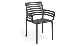 Doga, sedia impilabile per l'arredo outdoor