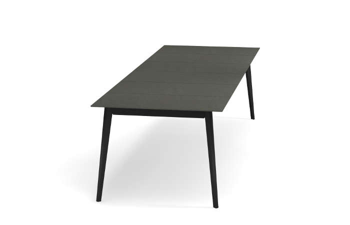 Kira, tavolo allungabile per l’arredo indoor e outdoor