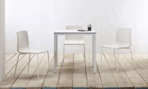 Mirto, tavolo quattro gambe per l'arredo indoor