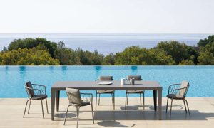 Skyline, tavolo allungabile per l'arredo da giardino