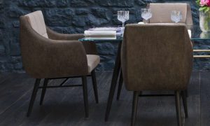Magenta, poltroncina elegante per l'arredo indoor