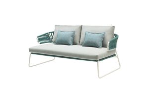 Lisa, divano due posti per l'arredo outdoor
