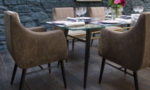 Magenta, poltroncina elegante per l'arredo indoor