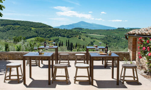 Nova, tavolo ristorante per l'arredo indoor e outdoor