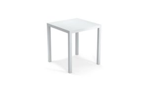 Nova, tavolo ristorante per l'arredo indoor e outdoor
