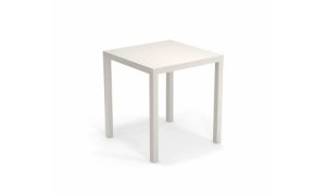 Nova, tavolo ristorante per l'arredo indoor e outdoor