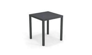 Nova, tavolo ristorante per l'arredo indoor e outdoor