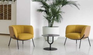 BomBom 4 Legs, poltrona moderna per l'arredo indoor