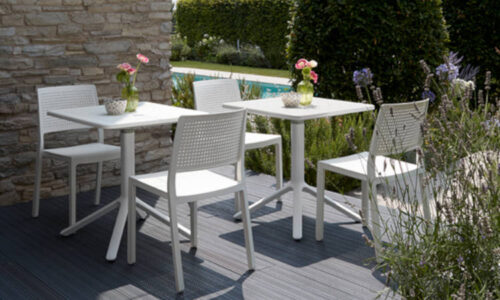 Emi, sedia outdoor per l'arredo contract