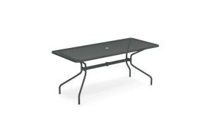 Cambi, tavolo classico per l'arredo outdoor