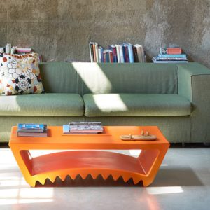 Tac, tavolo basso moderno per l'arredo indoor e outdoor