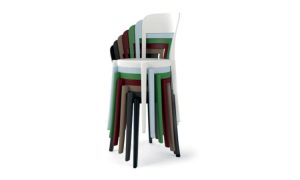 Torre, sedia classica, impilabile, per l'arredo indoor e outdoor