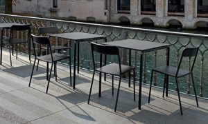 C1, sedia moderna per l'arredo indoor e outdoor