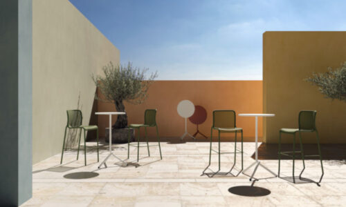 Momo Net, sgabello a rete metallica per l'arredo outdoor