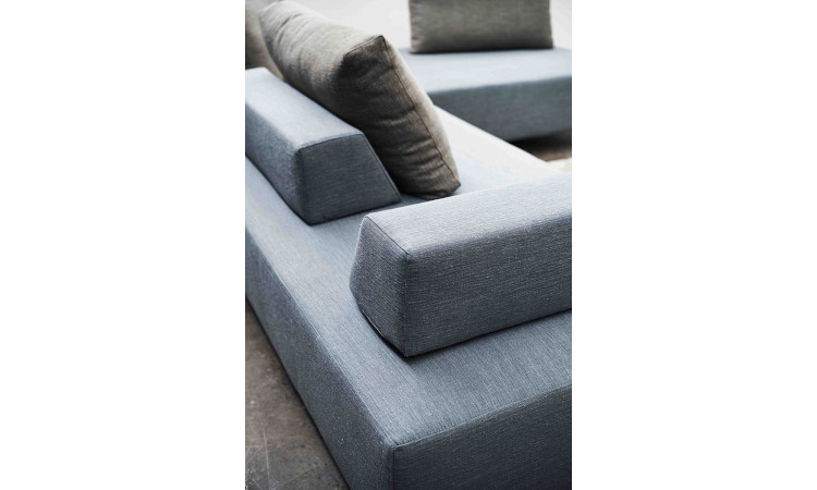 Eala, divano moderno per l'arredo di spazi interni