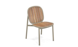 Twins, sedia in legno per l'arredo giardino