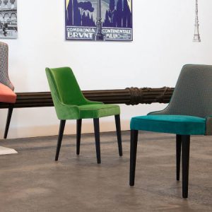 Pat, sedia lounge per l’arredo contract