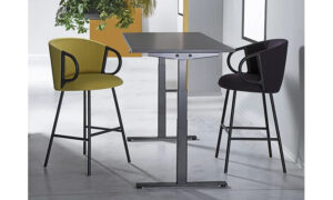 Cucaracha Slim. sgabello imbottito per l'arredo indoor