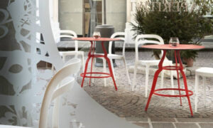 BISTRÒ, tavolo con piano quadrato e rotondo per l'arredo outdoor