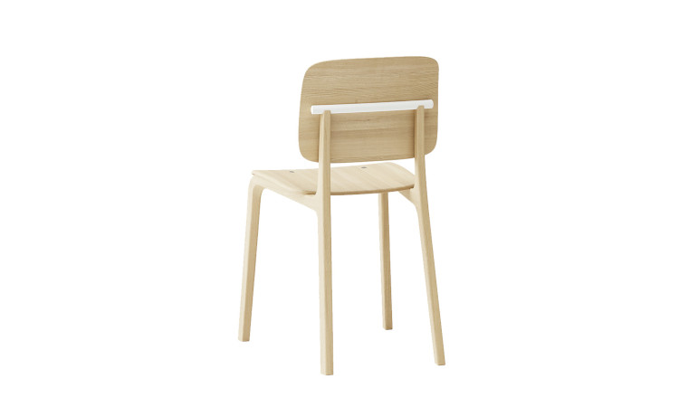 Ekki, sedia moderna in legno per l'arredo indoor