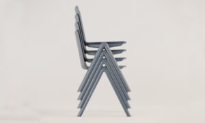Stack, sedia moderna impilabile per l'arredo indoor e outdoor