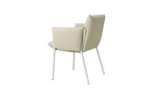 Brezza, poltroncina moderna per l’arredo giardino