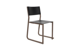 GT01, sedia moderna a slitta per l'arredo indoor