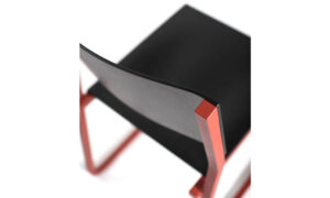 GT01, sedia moderna a slitta per l'arredo indoor