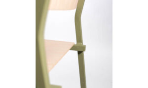 GT01, sedia moderna a slitta per l'arredo indoor