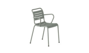 Re-al 2, sedia moderna con braccioli per l’arredo giardino
