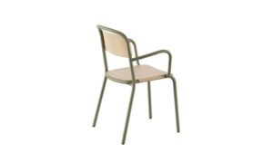 SKOL wood, sedia impilabile per l'arredo indoor