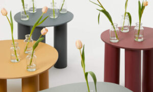 Hyppo, tavolo basso per l'arredo indoor di bar e caffè