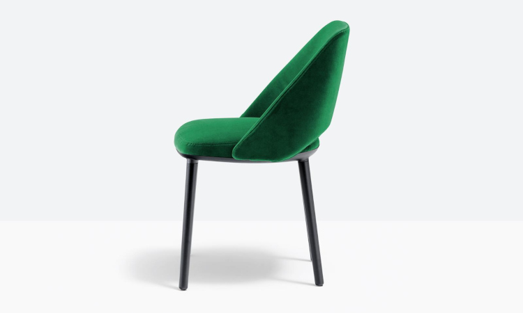 Vic 655, poltroncina imbottita per l'arredo indoor