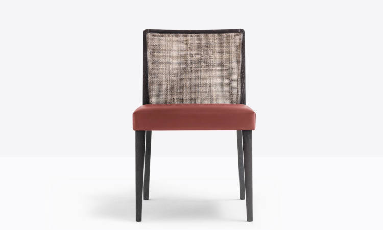 Glam 432, sedia impilabile per l'arredo contract