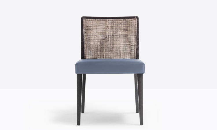 Glam 432, sedia impilabile per l'arredo contract