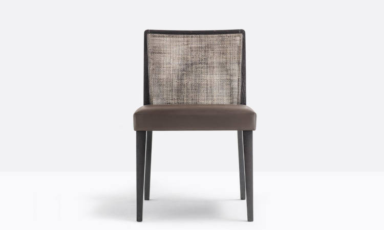 Glam 432, sedia impilabile per l'arredo contract
