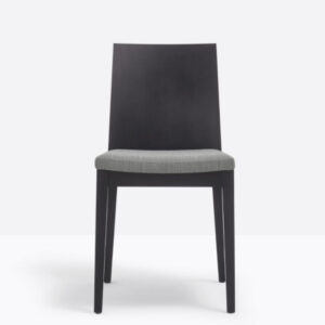 Twig 429/2, sedia in legno per l'arredo ristorante con seduta imbottita